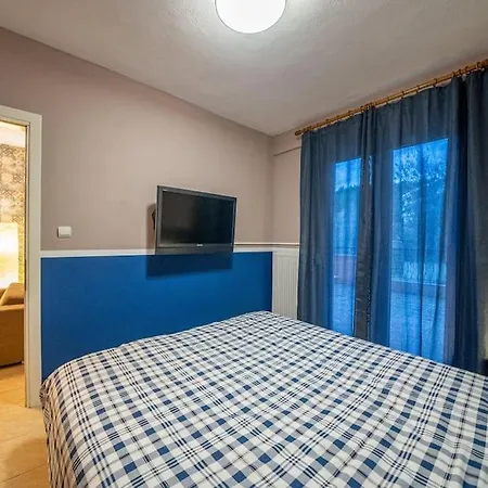 Hideaway For 2! * Kozani