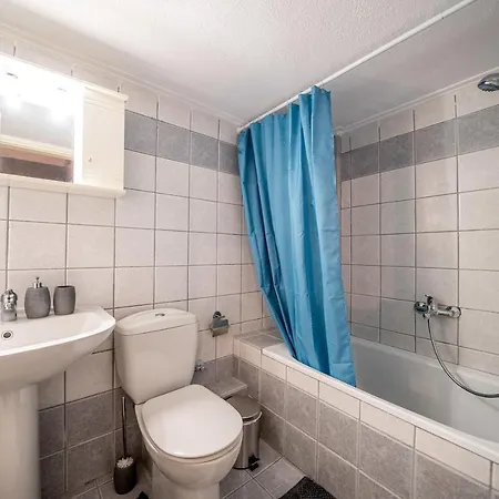 Hideaway For 2! Apartment